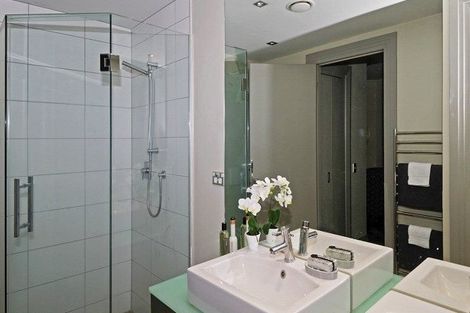 Photo of property in Cooks Apartments, Gg/24 James Cook Crescent, Remuera, Auckland, 1050