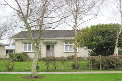 Photo of property in 96 Queen Street West, Levin, 5510