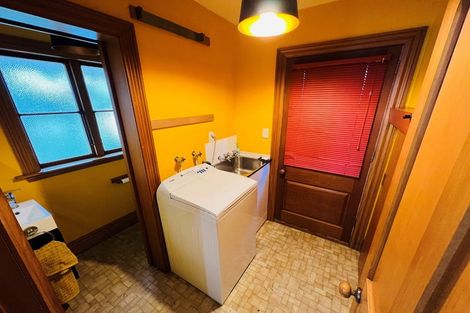 Photo of property in 2/12 Chislehurst Place, Bryndwr, Christchurch, 8052