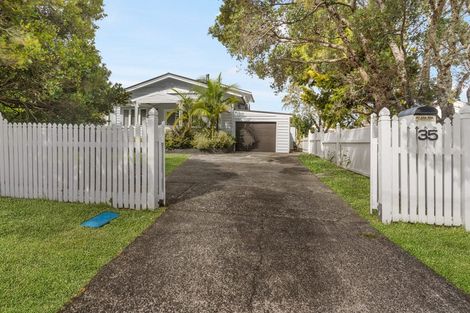 Photo of property in 35 Mcleod Road, Henderson, Auckland, 0612