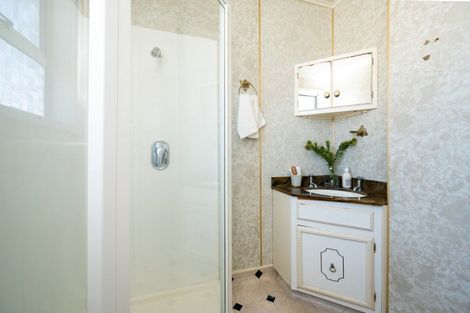 Photo of property in 233 Clifton Road, Te Awanga, 4102