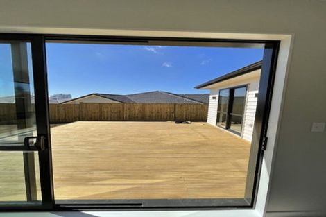 Photo of property in 52 Peacock Place, Pokeno, 2402