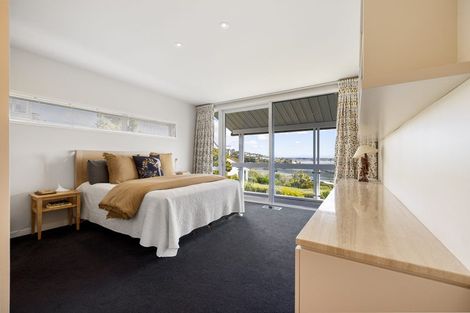 Photo of property in 12 Balmoral Lane, Redcliffs, Christchurch, 8081