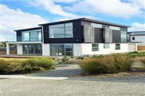 Photo of property in 14 Bearing Parade, Long Bay, Auckland, 0630