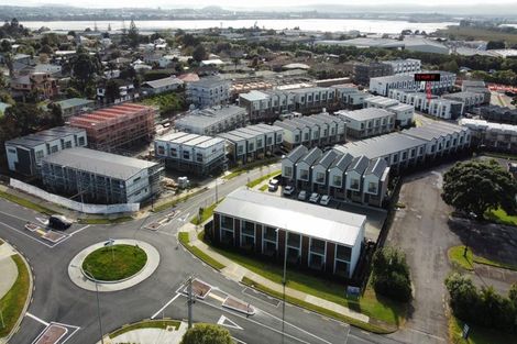 Photo of property in 71 Huri Street, Mangere Bridge, Auckland, 2022