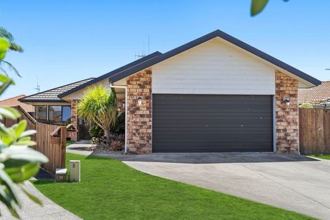 Photo of property in 25 Madeleine Terrace, Papamoa Beach, Papamoa, 3118