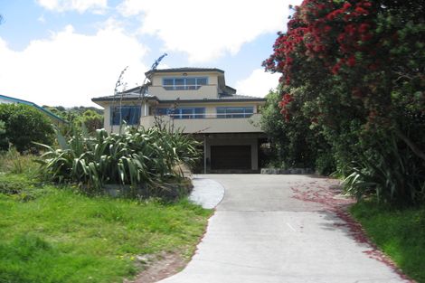Photo of property in 6 Ngatira Road, Muriwai, Waimauku, 0881