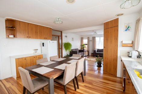 Photo of property in 33 Hayward Road, Ngatea, 3503