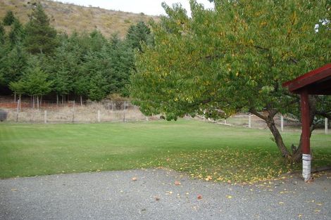Photo of property in 8 Black Peak Road, Omarama, 9412