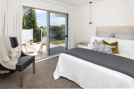 Photo of property in 1/13 Estelle Place, Farm Cove, Auckland, 2012