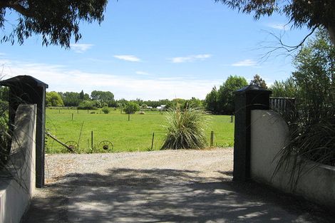 Photo of property in 407 Marshland Road, Marshland, Christchurch, 8083