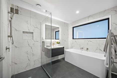 Photo of property in 62 Dysart Lane, Kumeu, 0891