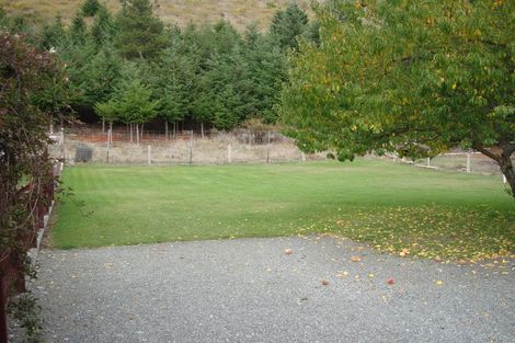 Photo of property in 8 Black Peak Road, Omarama, 9412