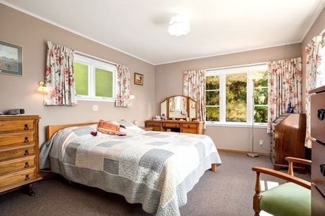 Photo of property in 52 Chester Road, Tawa, Wellington, 5028