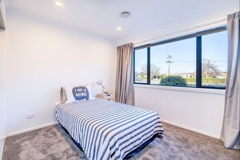 Photo of property in 143 Great North Road, Winton, 9720