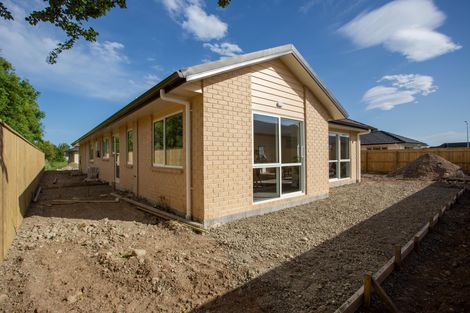 Photo of property in 62 Feist Street, Carterton, 5713