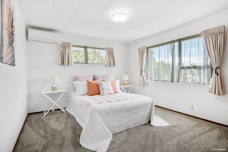 Photo of property in 6 Malters Place, Browns Bay, Auckland, 0630