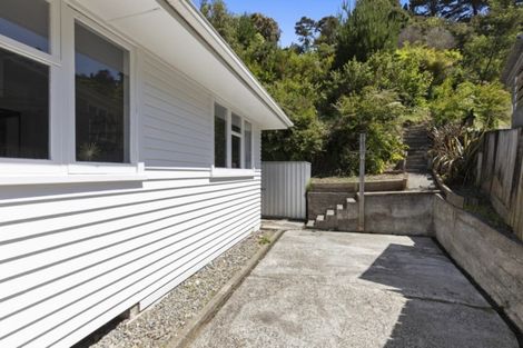 Photo of property in 47 Bird Grove, Stokes Valley, Lower Hutt, 5019