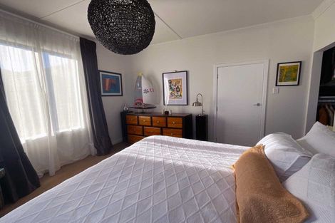 Photo of property in 101 Seaward Road, Edendale, 9825