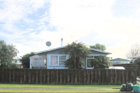Photo of property in 114 Collins Road, Melville, Hamilton, 3206