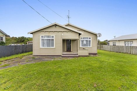 Photo of property in 5 Oxford Street, Patea, 4520