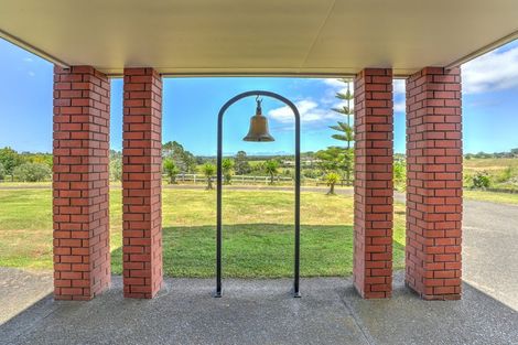 Photo of property in 260 State Highway 16, Kumeu, 0892