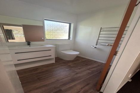 Photo of property in 2/107 Montgomery Avenue, Karori, Wellington, 6012