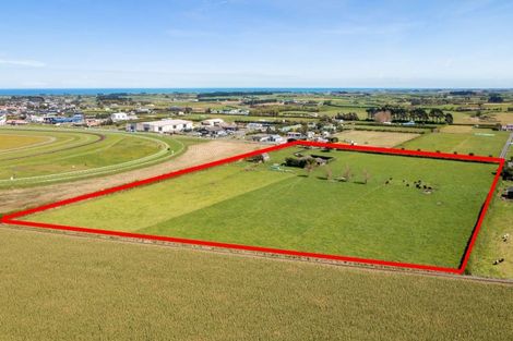 Photo of property in 268 Waihi Road, Hawera, 4673