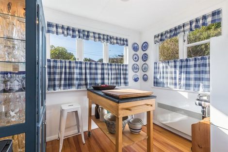 Photo of property in 2 Moult Street, Titahi Bay, Porirua, 5022