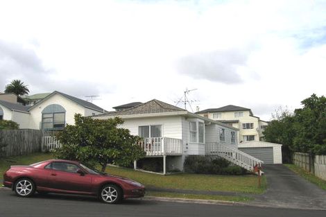 Photo of property in 23 Mallard Place, Unsworth Heights, Auckland, 0632
