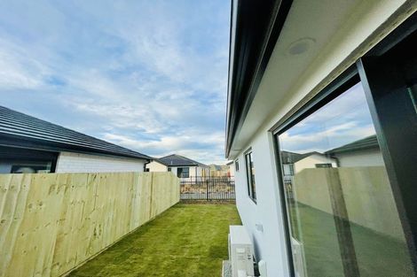 Photo of property in 7 Piopio Lane, Halswell, Christchurch, 8025