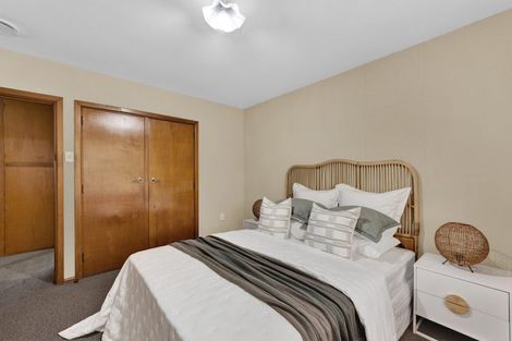 Photo of property in 2/42 North Avon Road, Richmond, Christchurch, 8013