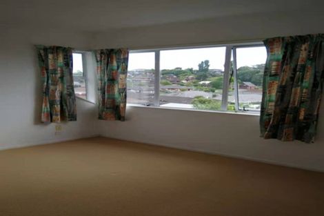 Photo of property in 60b Glennandrew Drive, Half Moon Bay, Auckland, 2012