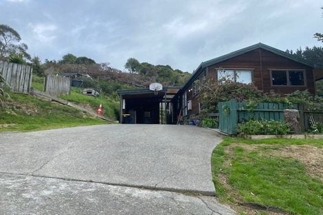 Photo of property in 52b Westhaven Drive, Tawa, Wellington, 5028