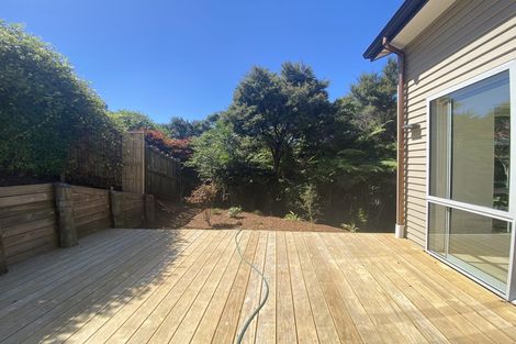 Photo of property in 22 Lorikeet Place, Unsworth Heights, Auckland, 0632