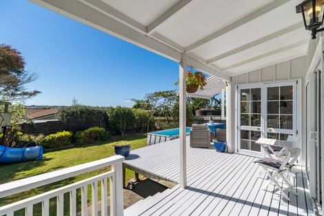 Photo of property in 802 Whangaparaoa Road, Manly, Whangaparaoa, 0930
