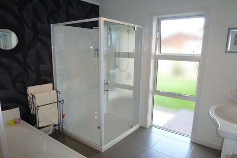 Photo of property in 8 Quail Close, Alexandra, 9320