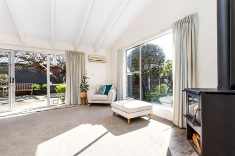 Photo of property in 5 Sayers Crescent, Ilam, Christchurch, 8041