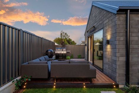 Photo of property in 17 Bethell Close, Rangiora, 7400