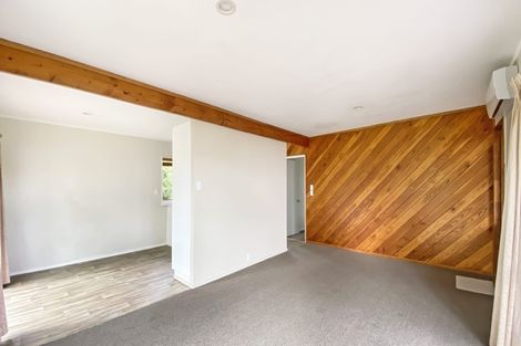 Photo of property in 1/23 Flaunty Place, West Harbour, Auckland, 0618