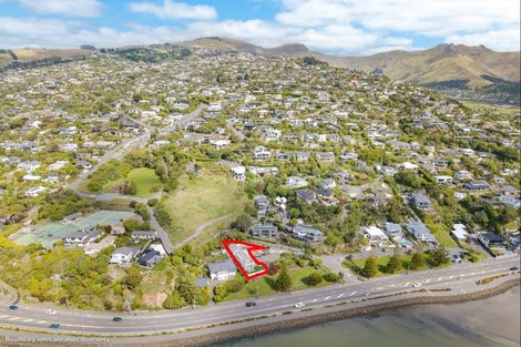 Photo of property in 2/1 The Brae, Mount Pleasant, Christchurch, 8081