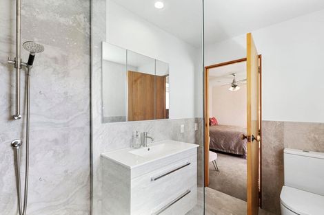 Photo of property in 31 Jans Terrace, Oakura, 4314