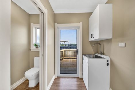 Photo of property in 25 Maple Crescent, Whalers Gate, New Plymouth, 4310