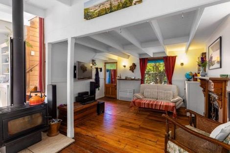 Photo of property in 38 Voelas Road, Lyttelton, 8082