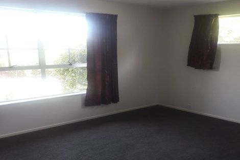 Photo of property in 17 Resolution Place, Bryndwr, Christchurch, 8053