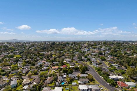 Photo of property in 4 Spinella Drive, Bayview, Auckland, 0629