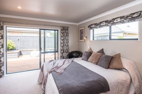 Photo of property in 6 Trusham Court, Paraparaumu, 5032