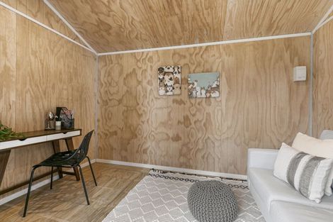 Photo of property in 32a Derwent Street, Island Bay, Wellington, 6023