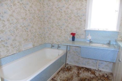 Photo of property in 31 Priscilla Crescent, Kingston, Wellington, 6021