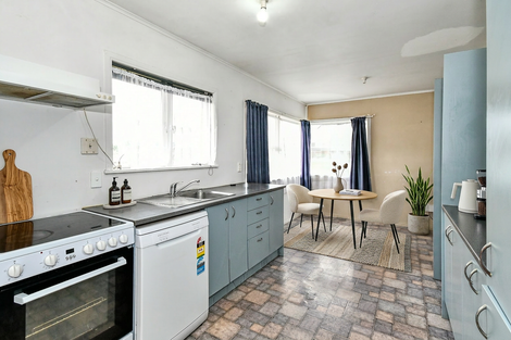 Photo of property in 27 Royston Street, Rosehill, Papakura, 2113